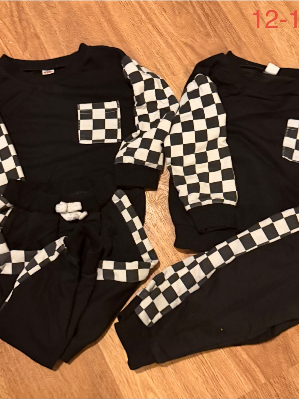 2 outfits Amazon Black and White Checkerboard Kids Pajama Set